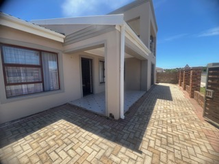 4 Bedroom Property for Sale in Pellsrus Eastern Cape